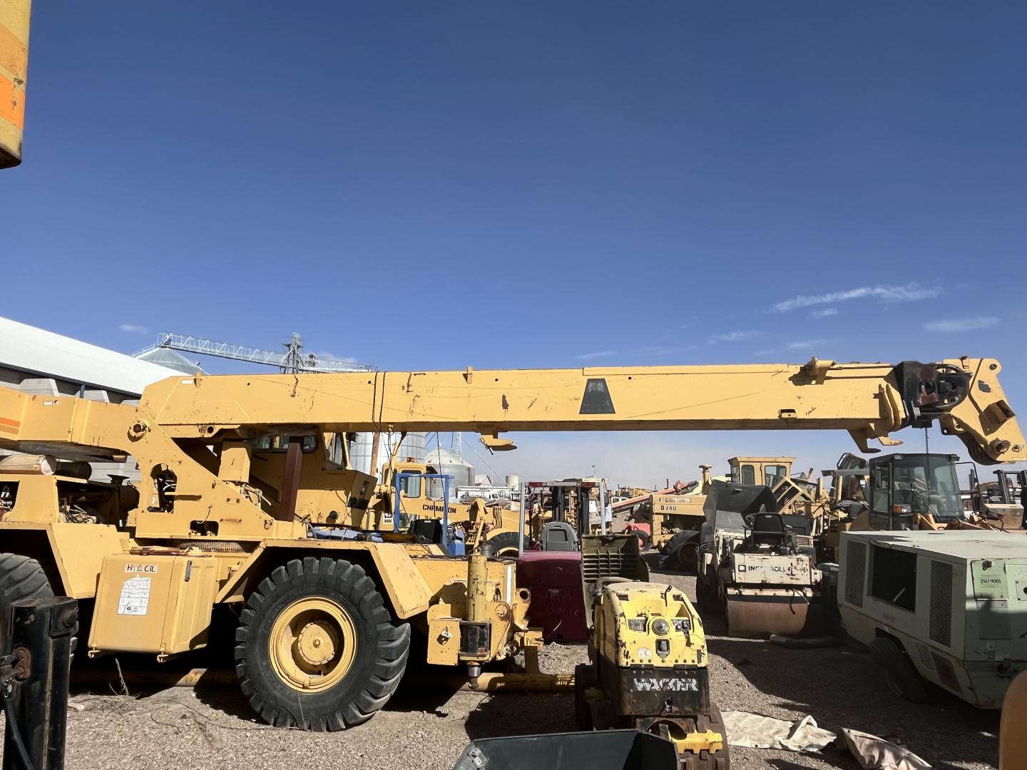 ./imagenes/INVOICE/2019/18027/GRUA GROVE RT522 (1).JPG